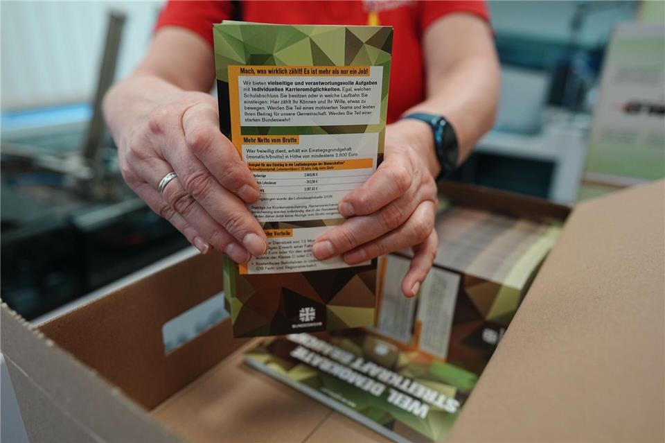 Neuer Wehrdienst - Erste Fragebögen werden verschicktKay Nietfeld/dpa