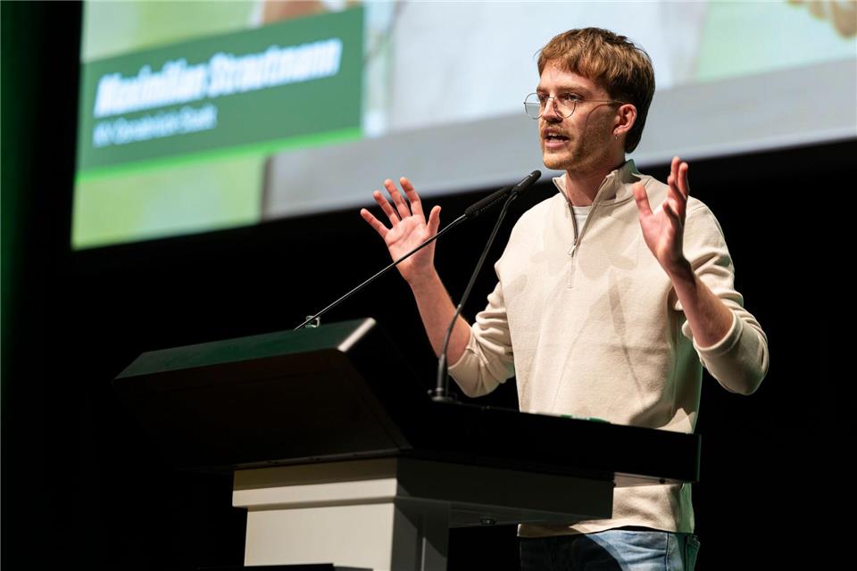 Neues Gesicht bei den Grünen: Maximilian Strautmann führt die Partei in Niedersachsen seit März. (Archivbild)Michael Matthey/dpa
