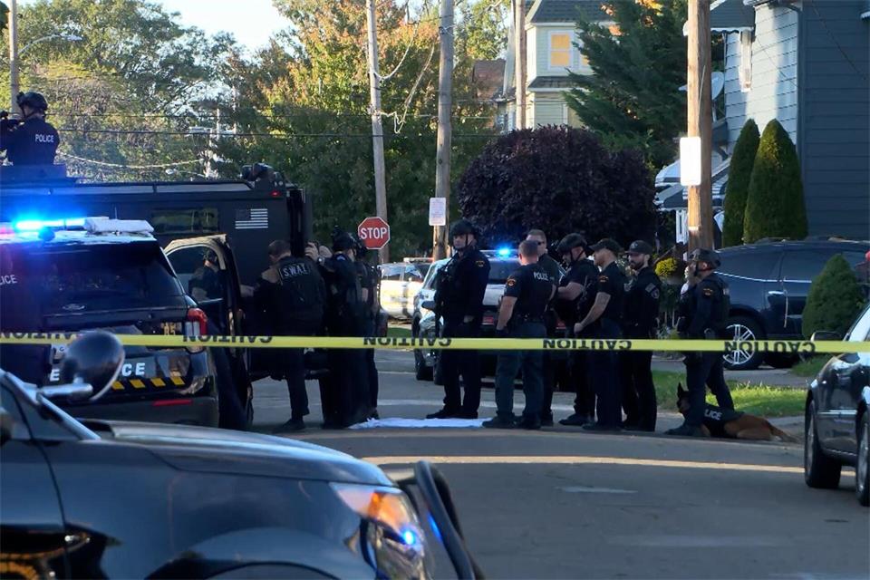 Neun Menschen sind bei einer Gewalttat in der Stadt Erie im US-Staat Pennsylvania getötet worden. Matt Barnum/WJET/AP/dpa