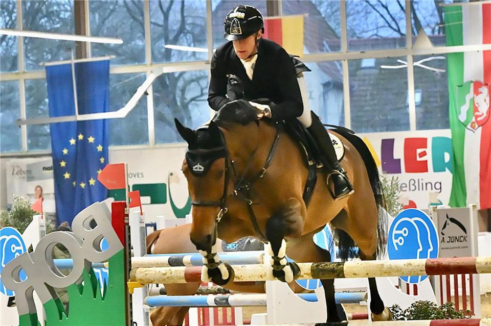 Neustart nach Verletzung beim Borkener Heimturnier am Freitagabend: Marcus Ehning auf Baloubets Rose Dree Böken.
