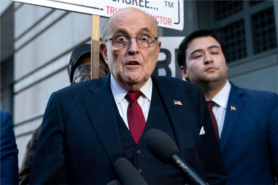 New Yorks Ex-Bürgermeister Giuliani ist für skurrile öffentliche Auftritte bekannt.