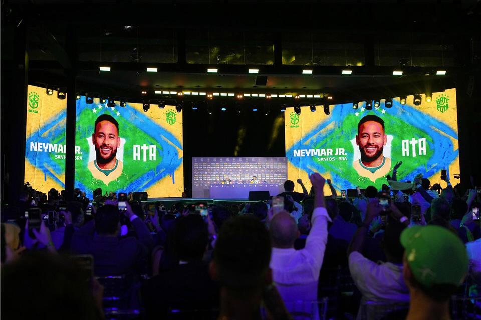 Neymar gehört zum 26-köpfigen WM-Kader Brasiliens.Silvia Izquierdo/AP/dpa
