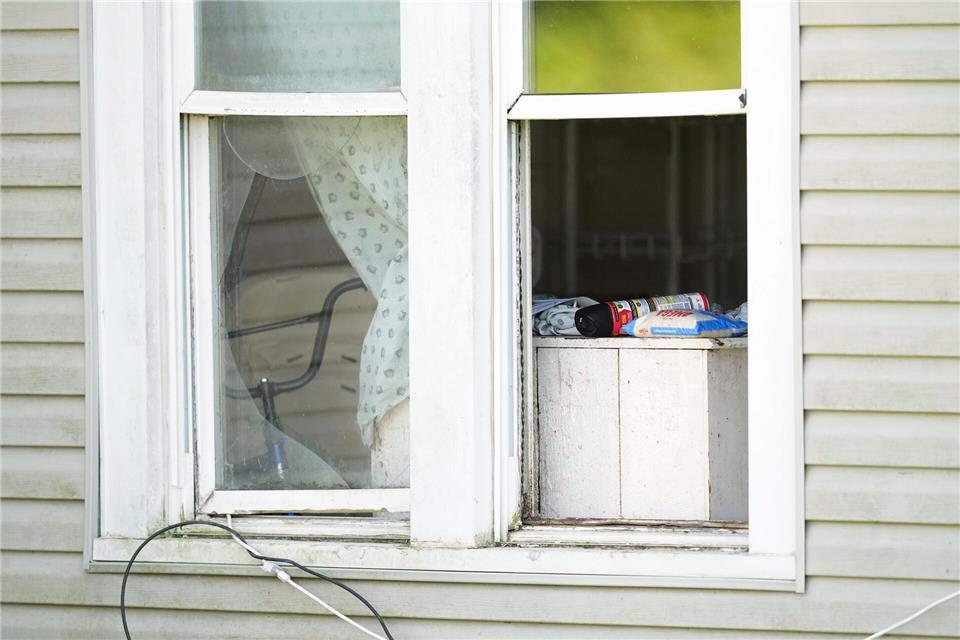 Nicht Menschenhandel, sondern ein innerfamiliärer Vorfall soll sich in diesem Holzhaus im US-Bundesstaat Ohio laut Behörden zugetragen haben. Die Ermittlungen laufen.Carolyn Kaster/AP/dpa