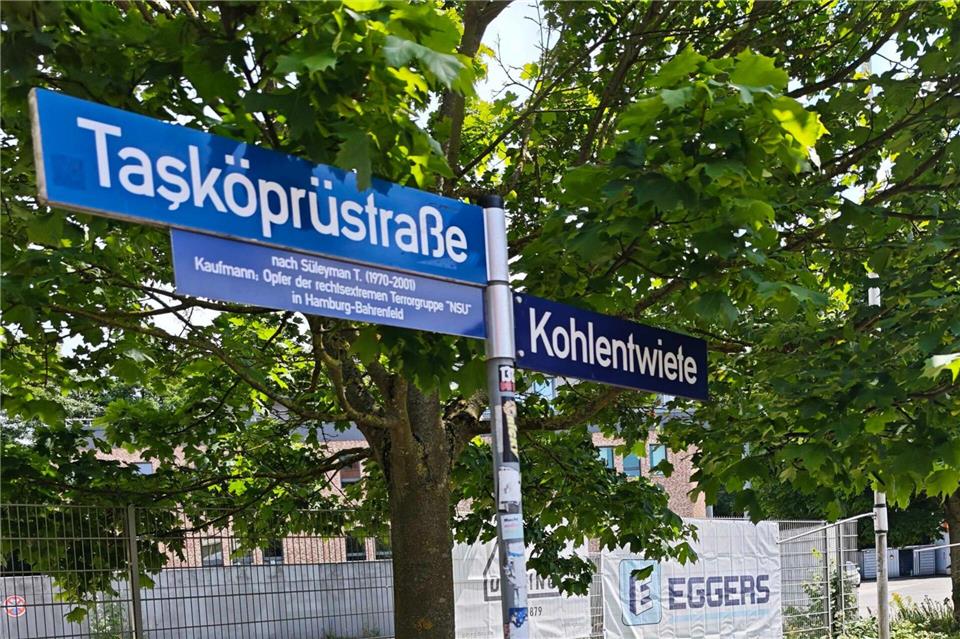 Nicht die Straße, in der der Mord geschah, sondern eine andere ganz in der Nähe trägt den Namen des Opfers.Martin Fischer/dpa