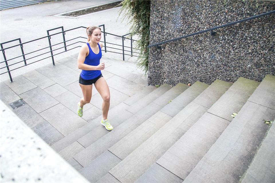 Nicht nur Leistungs-, sondern zunehmend auch ambitionierte Freizeitsportlerinnen sind von einer Amenorrhö betroffen.Christin Klose/dpa-tmn