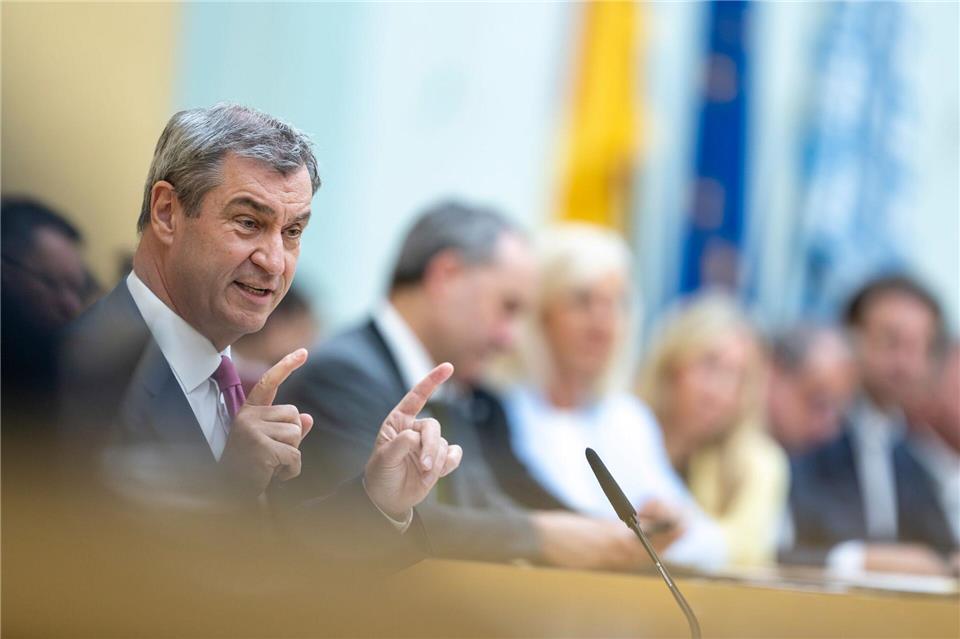 Nicht nur optisch setzt Ministerpräsident Markus Söder (CSU) in seiner Regierungserklärung neue Akzente.Peter Kneffel/dpa