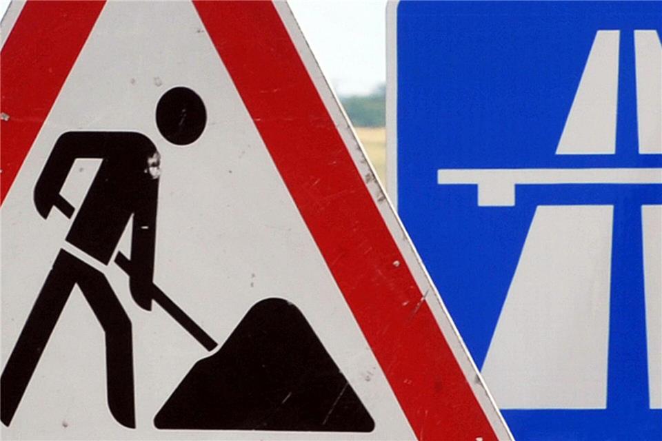 Nichts geht mehr auf der A2 bei Burg in Richtung Hannover. Es gibt Hitzeschäden, die beseitigt werden müssen (Symbolbild)Martin Schutt/dpa-Zentralbild/dpa