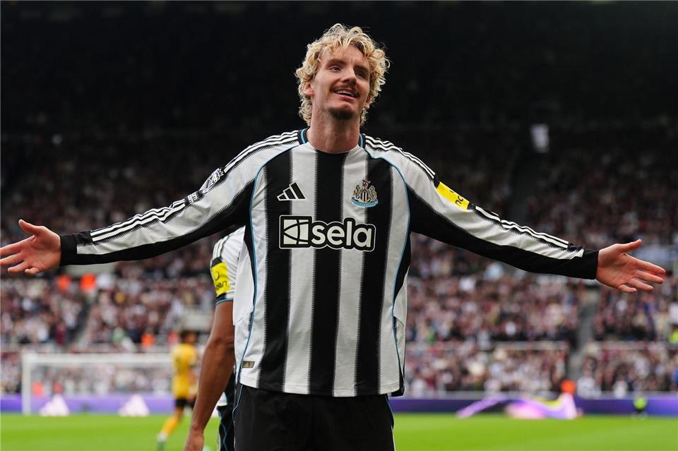 Nick Woltemade freut sich über sein erstes Tor für Newcastle.Owen Humphreys/PA Wire/dpa
