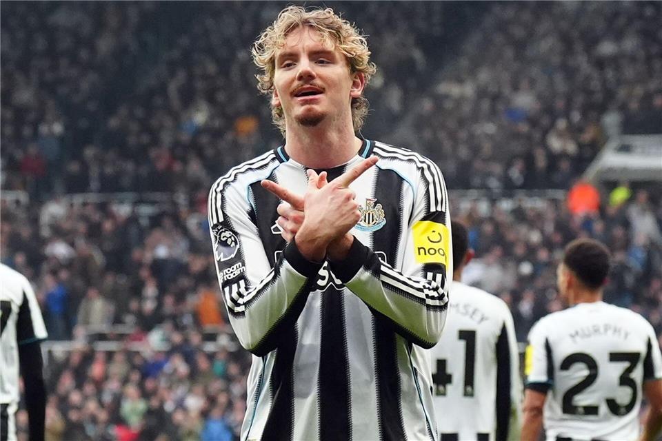 Nick Woltemade schoss Newcastle mit zwei Toren gegen Chelsea in Führung.Owen Humphreys/PA Wire/dpa