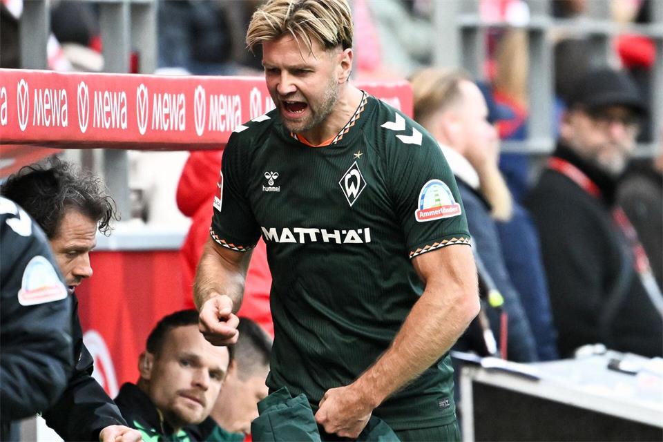 Niclas Füllkrug sieht die Debatte um ein mögliches DFB-Comeback locker.Florian Wiegand/dpa