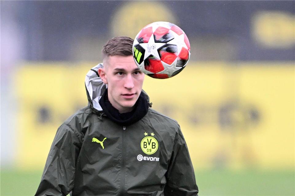 Nico Schlotterbeck ist nach mehrmonatiger Verletzungspause ins BVB-Training zurückgekehrt. (Archivbild)Federico Gambarini/dpa