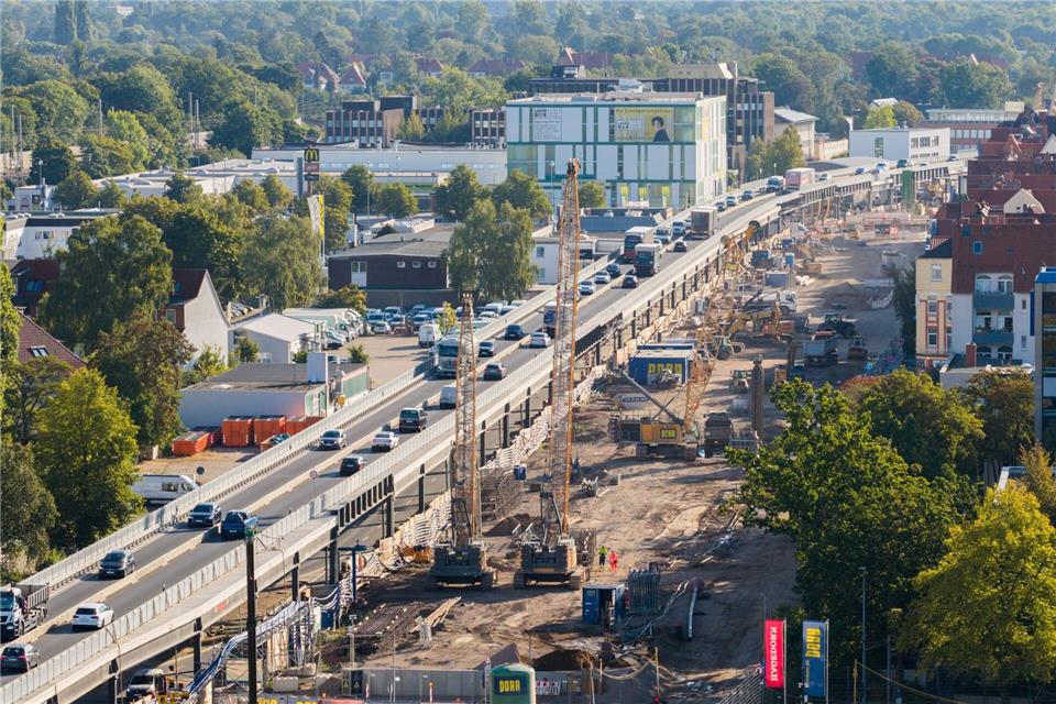Niedersachsen modernisiert Straßen und Brücken, eines von vielen Projekten ist der Umbau des Südschnellwegs in Hannover.Julian Stratenschulte/dpa