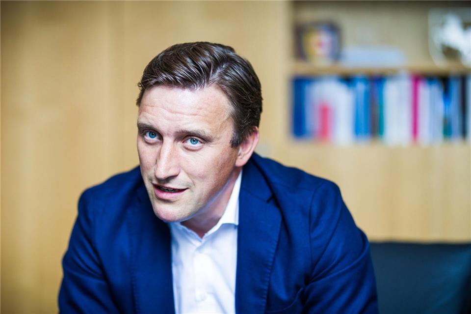 Niedersachsens CDU-Chef Lechner fordert ein hartes Durchgreifen gegen gewalttätige Schüler. (Archivbild)Moritz Frankenberg/dpa