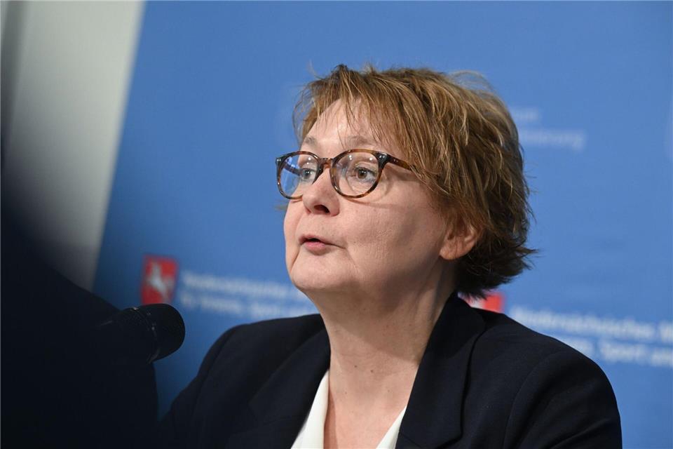 Niedersachsens Innenministerin Daniela Behrens fordert beim geplanten Milliardenprogramm für den Zivilschutz mehr Abstimmung mit den Ländern. (Archivbild)Julian Stratenschulte/dpa