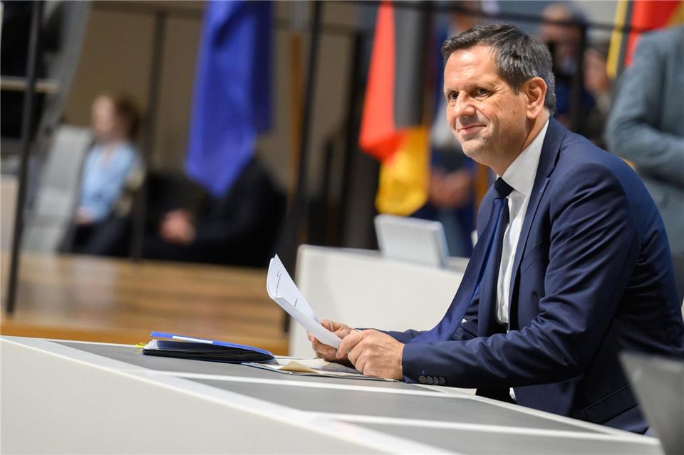 Niedersachsens Ministerpräsident Lies fordert einen gemeinsamen Zukunftspakt für die Autoindustrie.Julian Stratenschulte/dpa