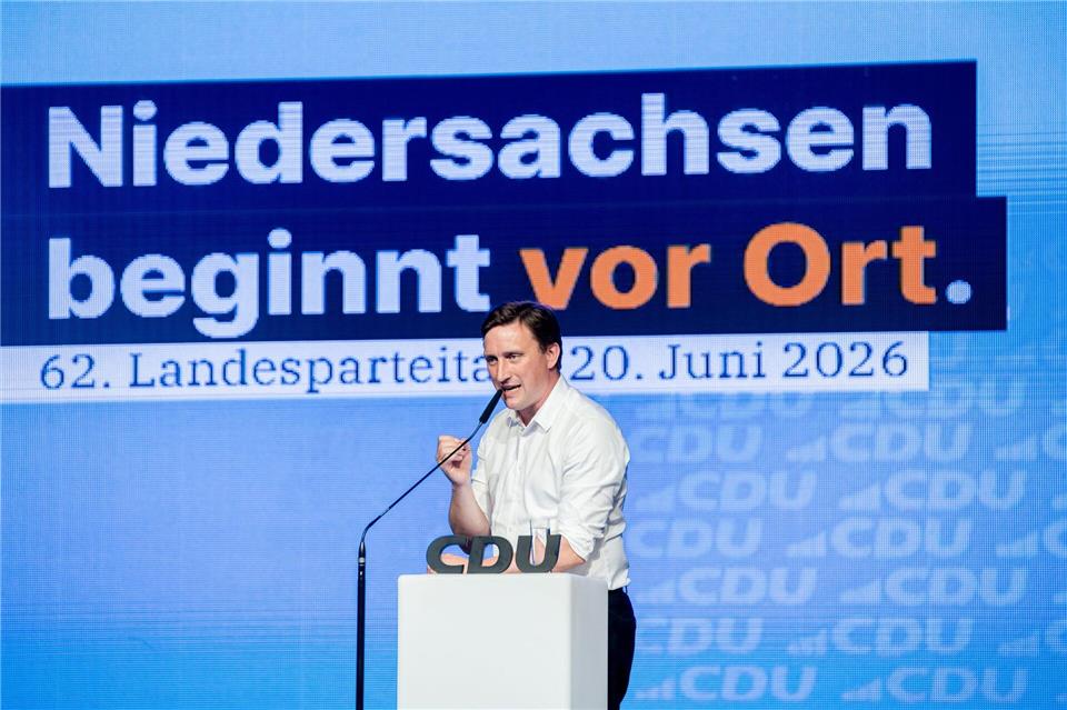 Niedersachsens Parteichef Sebastian Lechner in Vechta. Hauke-Christian Dittrich/dpa