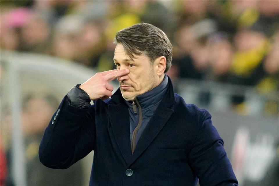 Niko Kovač richtet den Blick in der Tabelle „erst einmal nur nach hinten.“Bernd Thissen/dpa