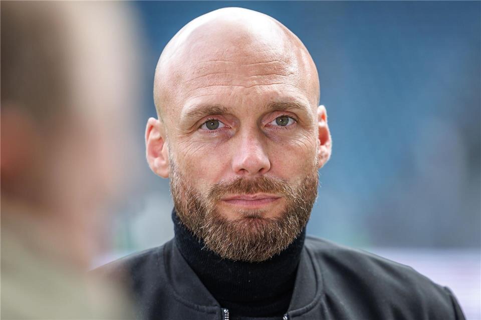 Nils-Ole Book erhält als Nachfolger von Sebastian Kehl einen Vertrag bis 2029 in Dortmund (Archivbild). Andreas Gora/dpa