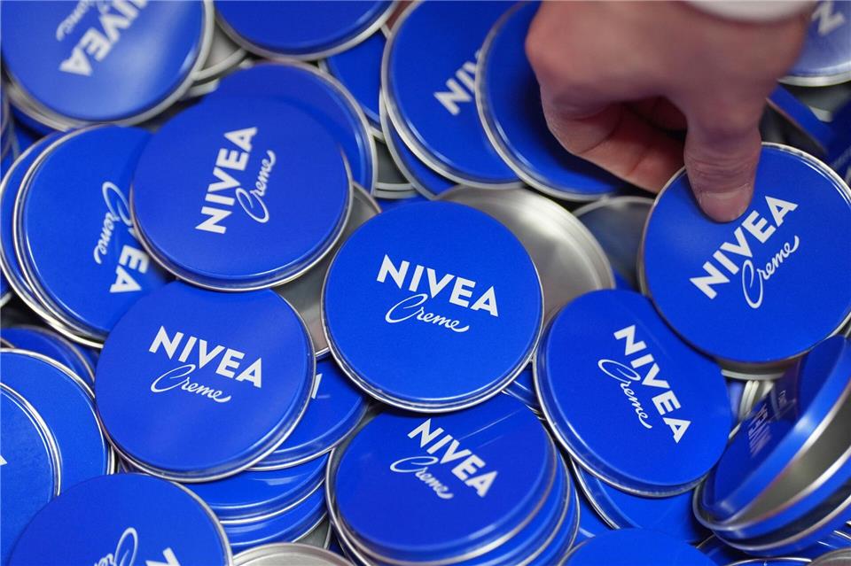 Nivea ist die nach Umsatz wichtigste Marke von Beiersdorf. (Archivbild)Marcus Brandt/dpa