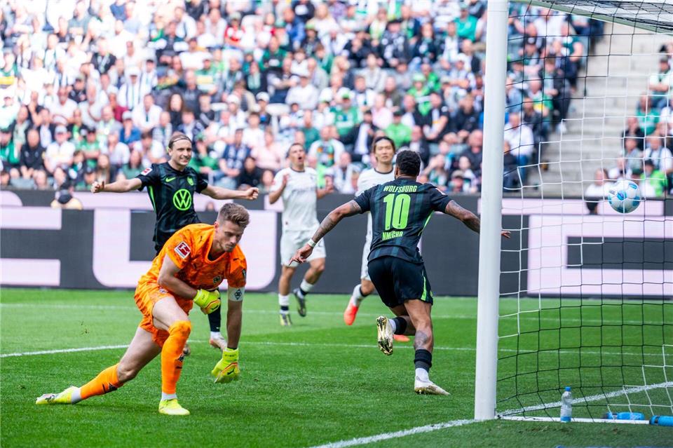 Nmecha traf zum 1:0 für die Gäste.David Inderlied/dpa