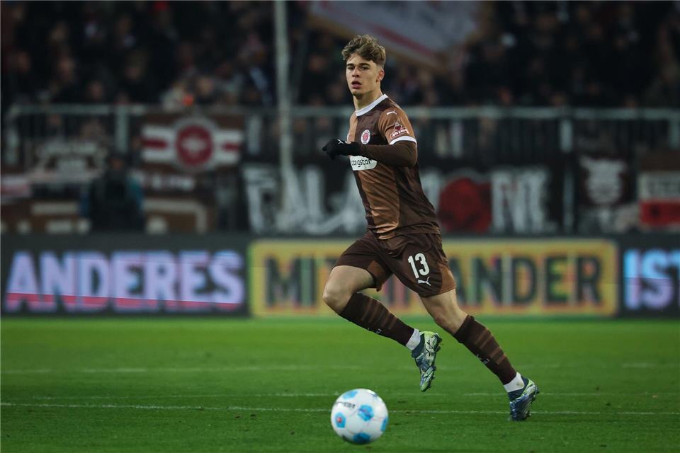 Noah Weißhaupt spielt in der Rückrunde für Hannover 96. (Archivbild)Christian Charisius/dpa