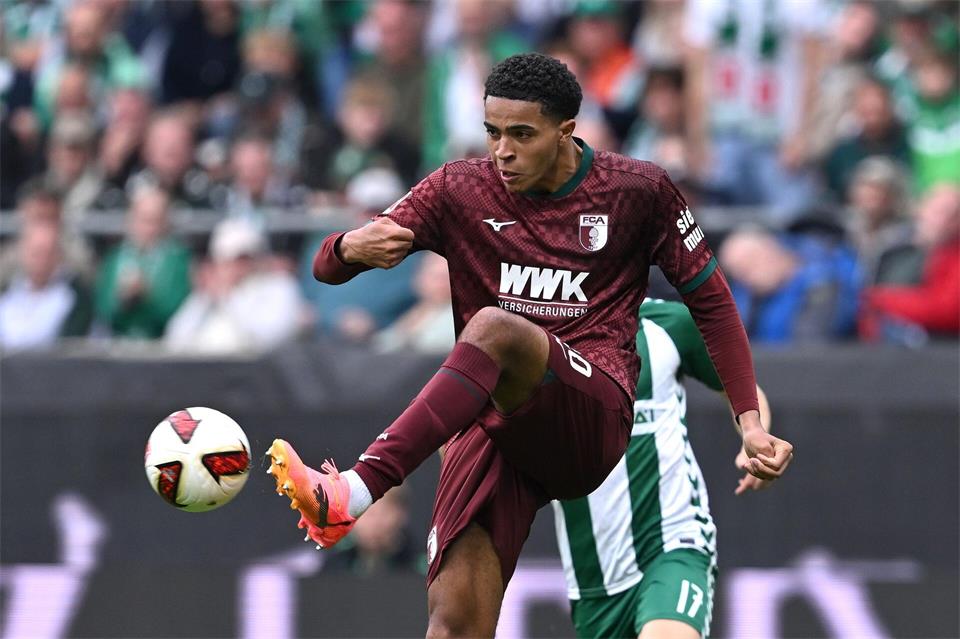 Noahkai Banks fällt beim FC Augsburg aus. (Archivbild)David Inderlied/dpa