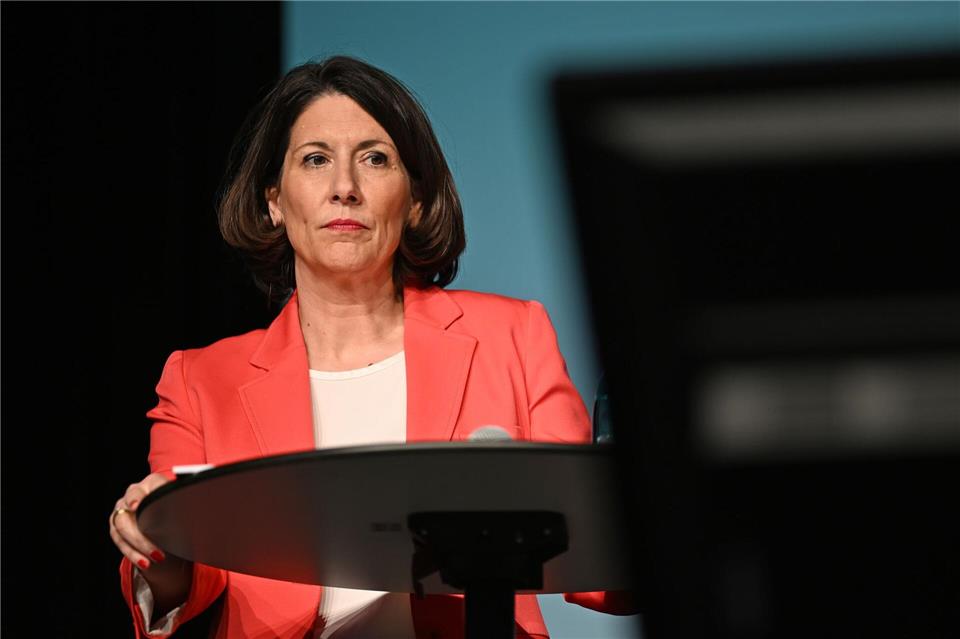 Noch-Landeschefin Daniela Schmitt sieht trotz allem Bedarf nach liberalen Haltungen und Antworten. (Archivbild) Michael Brandt/dpa