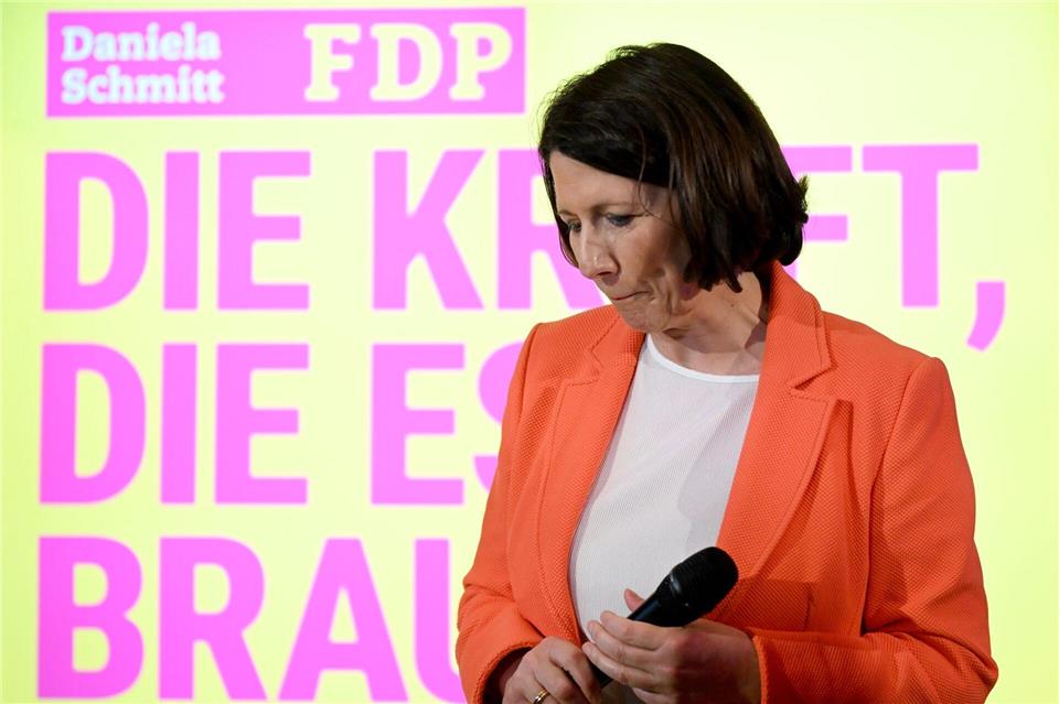 Noch Regierungspartner in der Ampel, bald außerparlamentarische Opposition: Der Fall der FDP in Rheinland-Pfalz war tief, entsprechend groß die Enttäuschung bei Spitzenkandidatin Schmitt (Archivfoto). Federico Gambarini/dpa