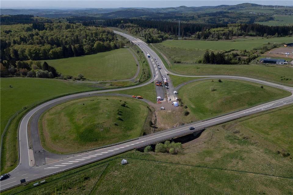 Noch endet die A1 abrupt in der Eifel.Harald Tittel/dpa