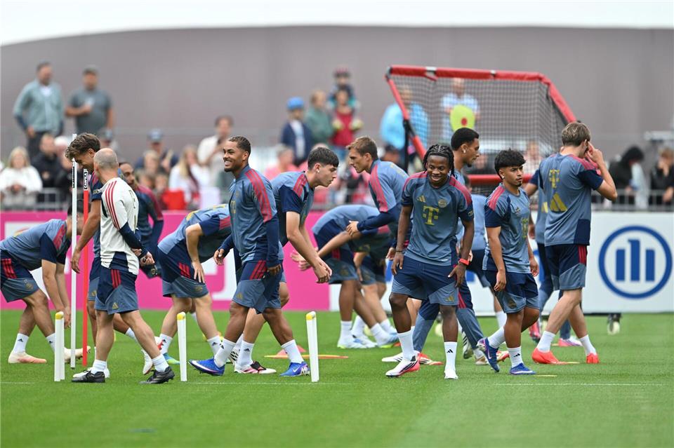 Noch fehlen die DFB-Stars beim Bayern-Training.Peter Kneffel/dpa