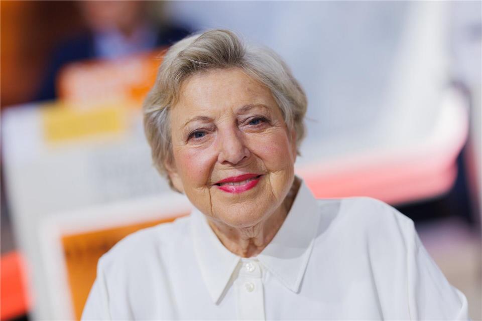 Noch heute wird sie häufig von Menschen auf der Straße auf die „Lindenstraße“ angesprochen. (Archivbild)Rolf Vennenbernd/dpa