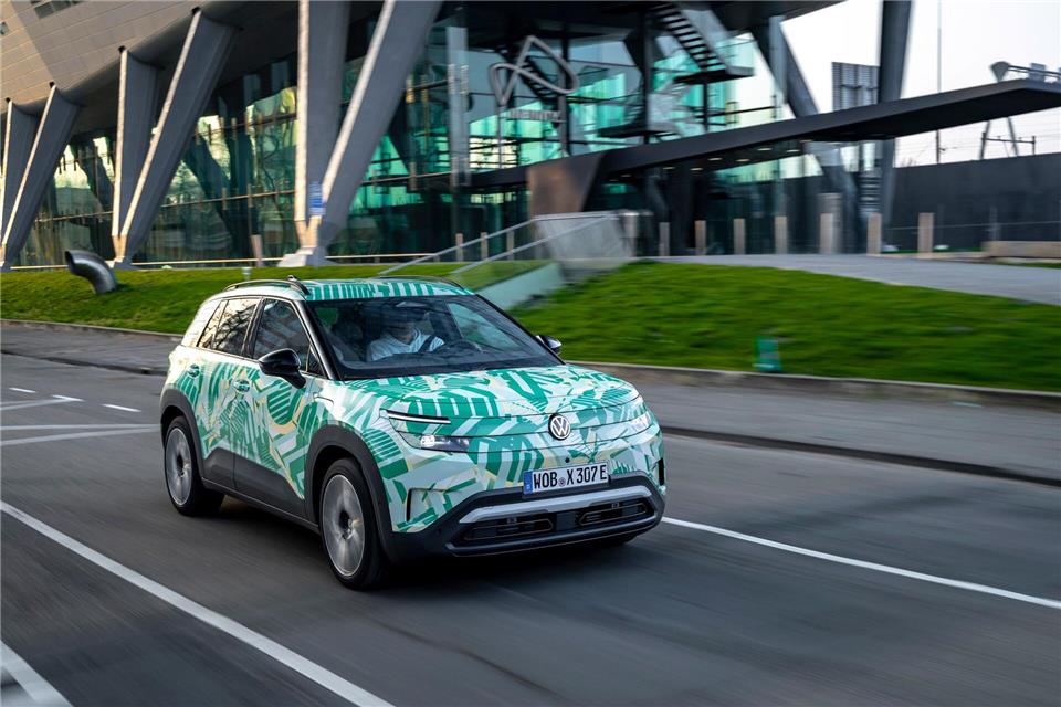 Noch ist er nur eine seriennahe Studie, doch der ID.Cross von VW könnte bald das elektrische Pendant zu hochbeinigen Kleinwagen sein.Martin Meiners/Volkswagen AG/dpa-tmn