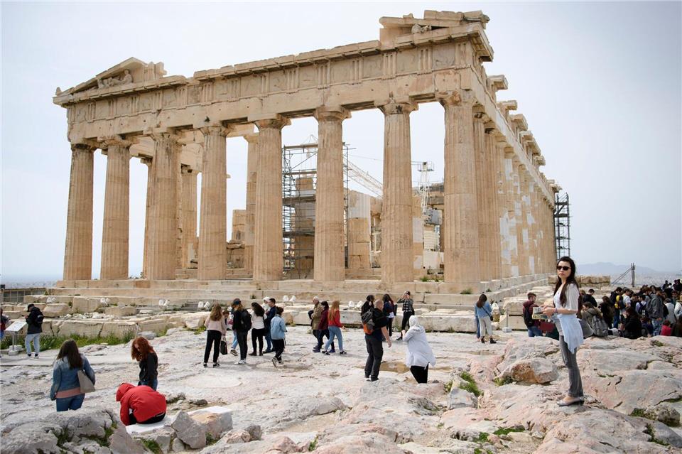 Noch ist nicht bekannt, warum ein Touristenpaar an der Akropolis angegriffen wurde. (Archivbild)Laurent Gillieron/Keystone/dpa