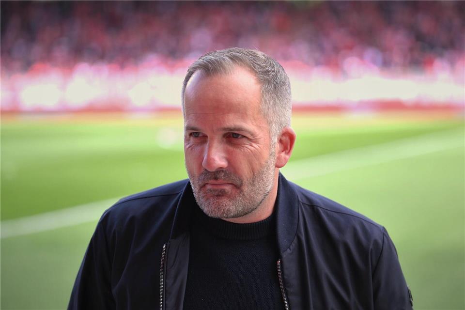 Noch ist unklar, ob Manuel Baum Trainer des FC Augsburg bleibt.Soeren Stache/dpa