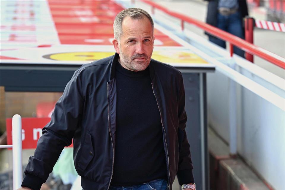 Noch ist unklar, ob Manuel Baum Trainer des FC Augsburg bleibt. Soeren Stache/dpa dpa/dpa