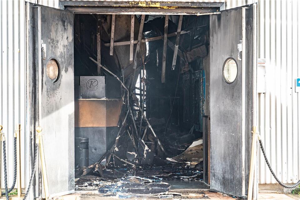 Noch ist völlig unklar, warum das Feuer in der Disco ausbrechen konnte.-/Feuerwehr Kehl/dpa