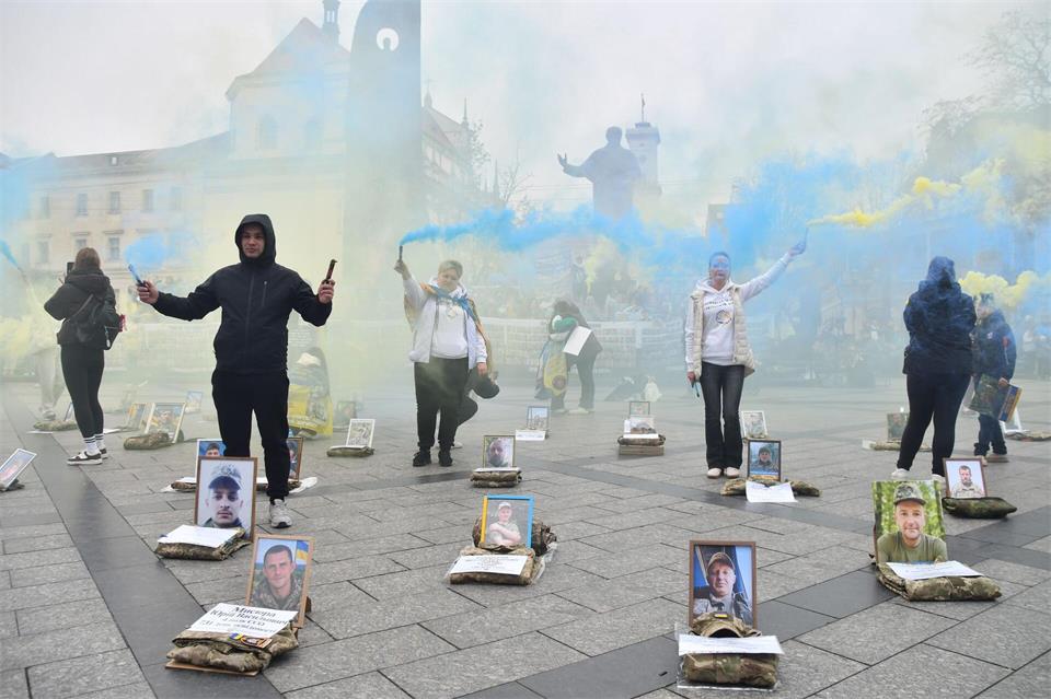 Noch zeigt die Ukraine großen Willen zum Widerstand.Mykola Tys/AP/dpa