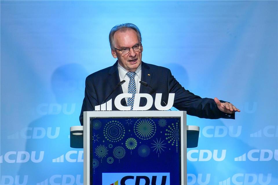 Nötig sei ein klares Signal für Politik aus der Mitte, sagte Reiner Haseloff (CDU) beim Neujahrsempfang der CDU in Magdeburg.Klaus-Dietmar Gabbert/dpa