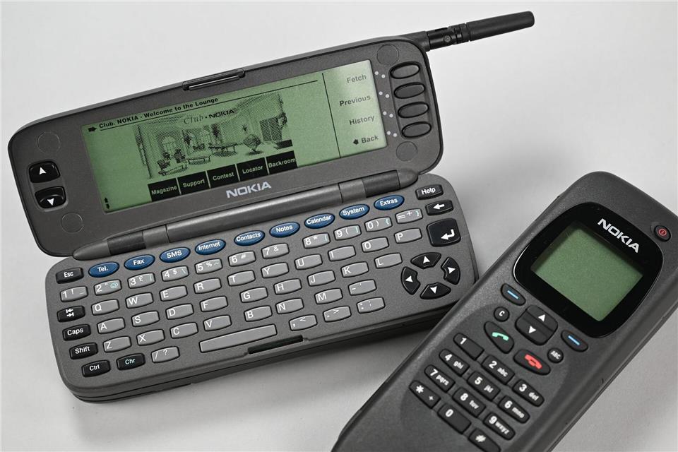 Nokia 9000 Communicator - Mobiles Büro zum stolzen PreisArne Dedert/dpa