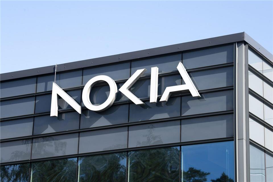 Nvidia steigt mit einer Milliarde Dollar bei Nokia ein  Nokia richtete das Augenmerk zuletzt verstärkt auf Rechenzentren. (Archivbild)Elsa Paakkinen/Lehtikuva/dpa