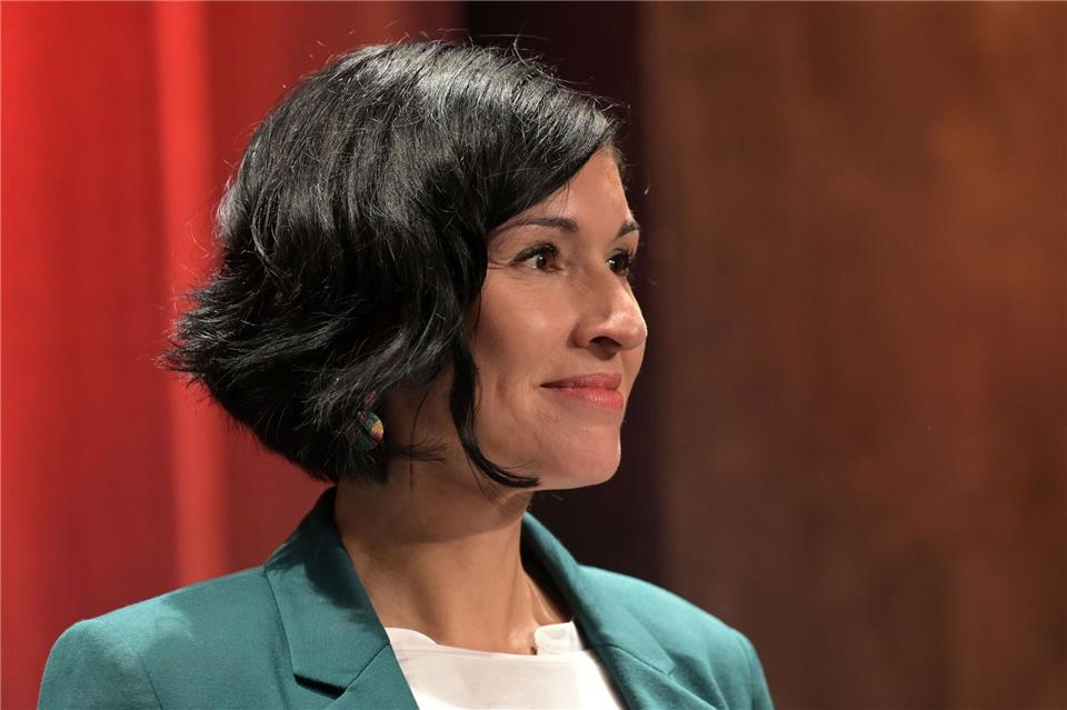 Noosha Aubel kann es kaum erwarten: Am Freitag legt die neu gewählte Oberbürgermeisterin von Potsdam (parteilos) ihren Amtseid ab. (Archivbild)Michael Bahlo/dpa