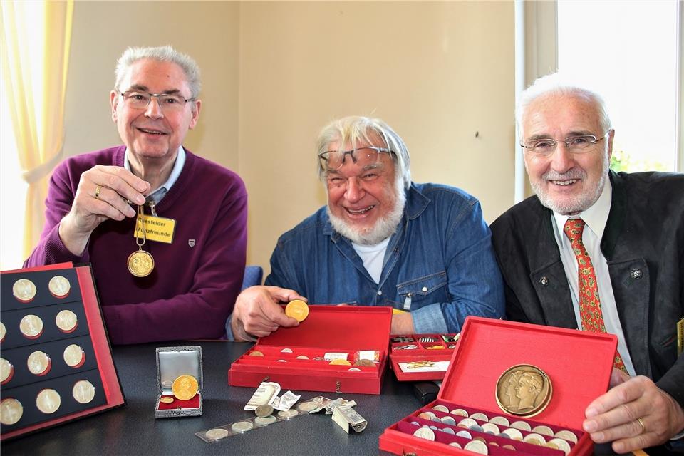 Norbert Schwardtmann, Peter Lindemann und Günter Kirol haben die Besucher beraten.