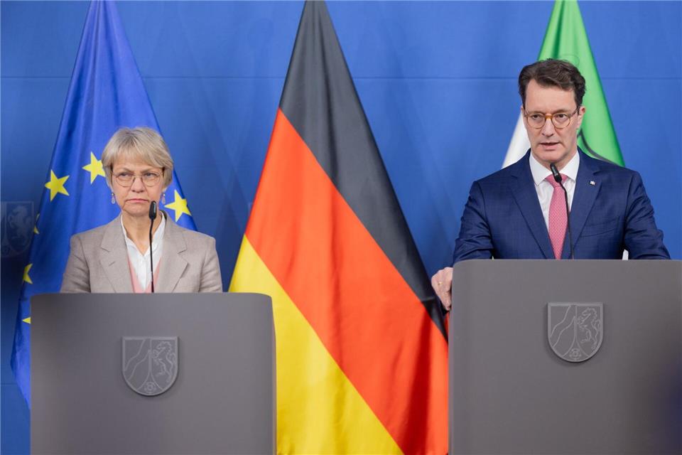 Nordrhein-Westfalen will schon vor dem ersten Schultag für gerechtere Ausgangsvoraussetzungen für alle Kinder mit Sprachdefiziten sorgen. Rolf Vennenbernd/dpa