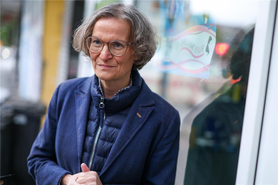 Nordrhein-Westfalens Bauministerin Ina Scharrenbach (CDU) will Ausbeutern auf dem Wohnungsmarkt das Leben schwer machen. (Archivbild)Christoph Reichwein/dpa