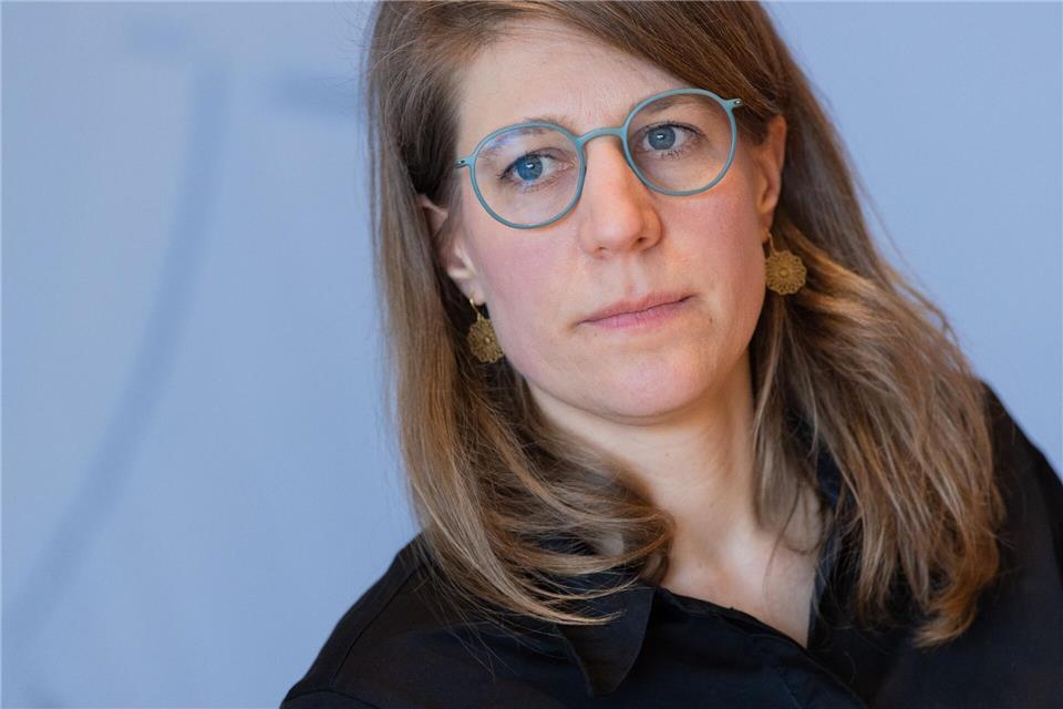 Nordrhein-Westfalens Familienministerin Verena Schäffer lenkt im Streit um eine Reform des Kinderbildungsgesetzes ein - gibt aber nicht klein bei. (Archivbild)Rolf Vennenbernd/dpa