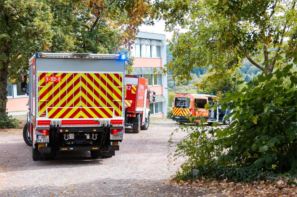 Notarzt und Rettungskräfte waren vor Ort.Laszlo Pinter/dpa