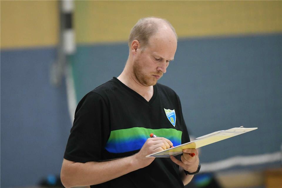 Notierte eine 1:3-Niederlage zum Saisonende beim Schlusslicht in Leverkusen: RSV-Trainer Niels Ringenaldus.