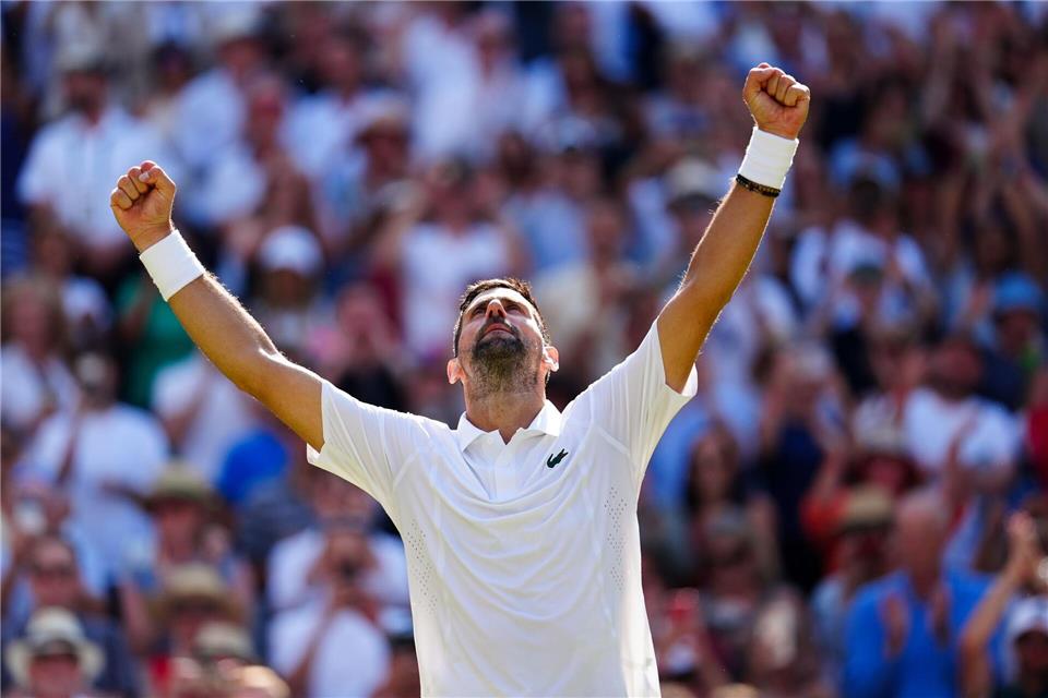 Novak Djokovic jubelt über seinen Achtelfinaleinzug.Adam Davy/PA Wire/dpa