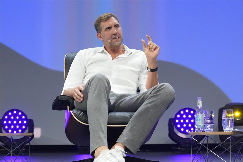 Nowitzki hat mit beiden Spielern zusammengespielt. (Archivbild)Marcus Brandt/dpa