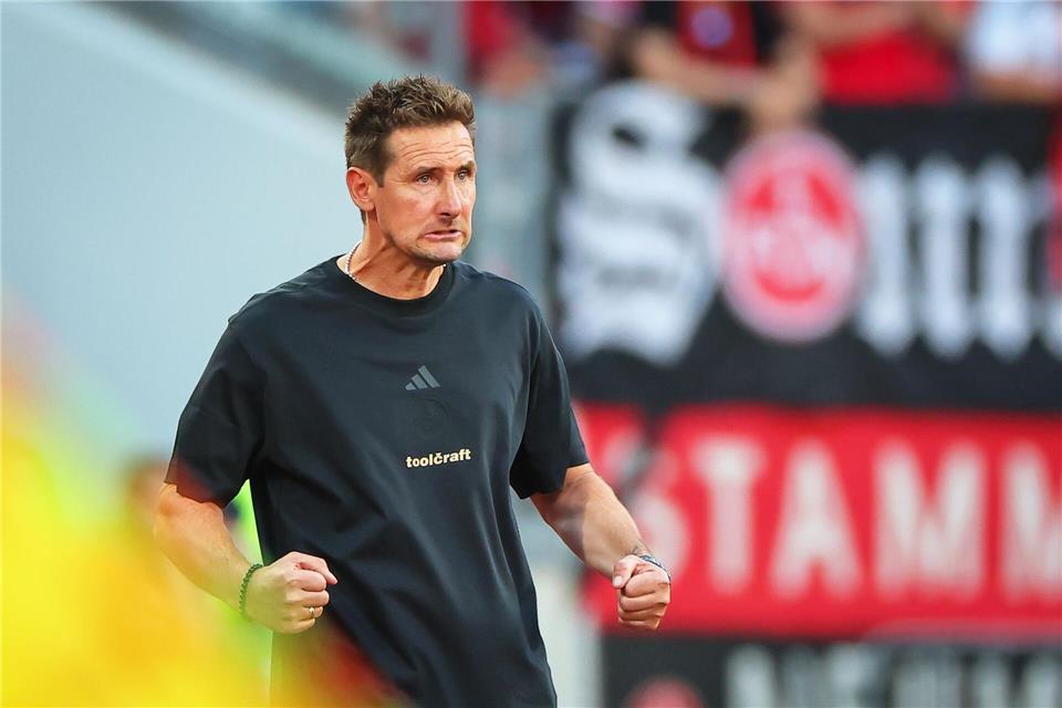 Nürnberg-Trainer Miroslav Klose hat die drei ersten Pflichtspiele verloren.Daniel Karmann/dpa